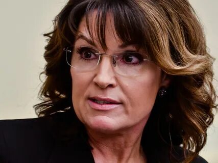 Sarah Palin's Height, Weight, Shoe Size and Body Measurement