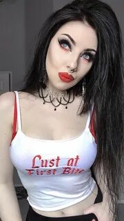 Gothic Girls, Hot Goth Girls, Goth Beauty, Dark Beauty, Goth Chic, Goth...