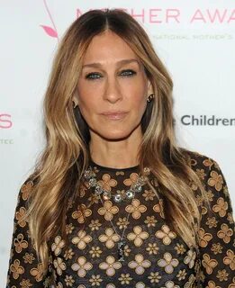 Sarah Jessica Parker Long Wavy Cut - Newest Looks - StyleBis