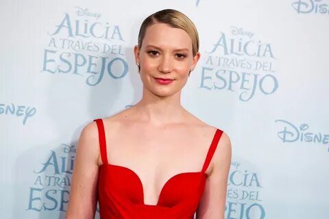 Mia Wasikowska in Bikini - Body, Height, Weight, Nationality