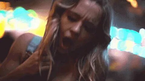 Sydney Sweeney Orgasm GIF - Sydney Sweeney Orgasm Seductive 