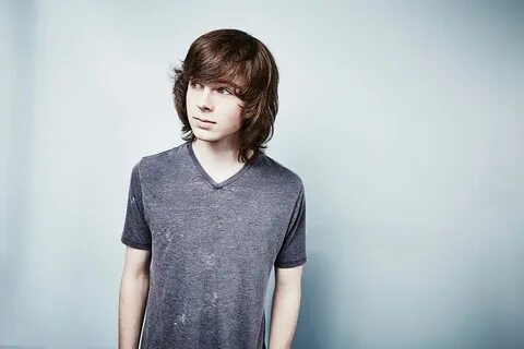 New photos of Chandler Riggs! Carl grimes, Famosos, Actrices