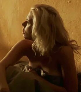 Nude Scenes: Scarlett Johansson in "Vicky Cristina Barcelona