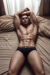 Buff Russian Male Model David Lurs Is So Dreamy - Gay Body B