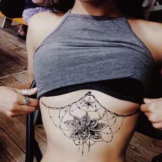 Underboob tattoo, lotus flower mandala underboob tattoo, henna tattoo Сексу...