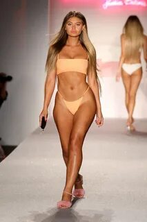 Frankies Bikinis Channels '90s Fun Miami Swim Week - Beauty 