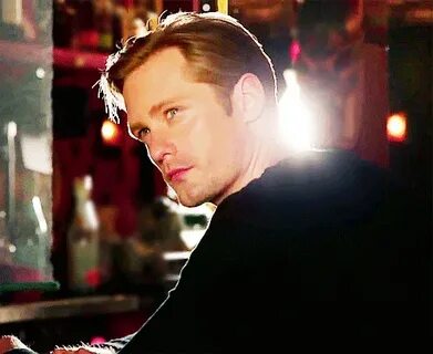 Alexander skarsgard GIF on GIFER - by Manaya