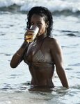 Rihanna Post: Holidays In Barbados Continues - Rihanna Post: