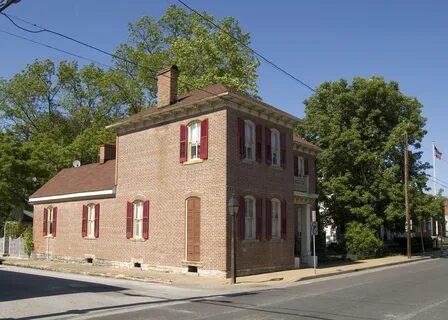 File:Side of a House in Ste Genevieve MO.jpg - Wikimedia Com