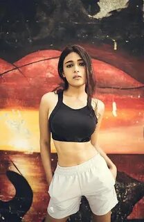 Arjun Reddy fame Shalini Pandey's unbelievable slim and hot 