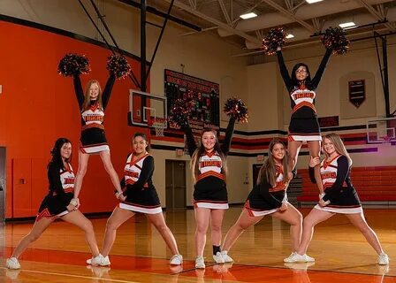 Photos of the NB Cheerleaders - TheNBXpress.com