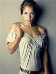 Brand Model and Talent Kelly Thiebaud Women