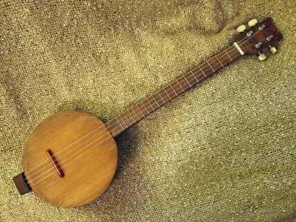 Breadbin Shortscale wooden tenor banjo guitar. Guitar, Banjo