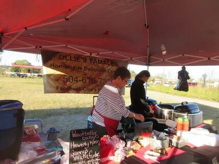 File:Tamale vendor, Crescent City Farmers Market Old Jeffers