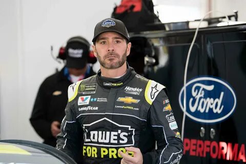 Seven-time NASCAR champ Jimmie Johnson looks to get back on 