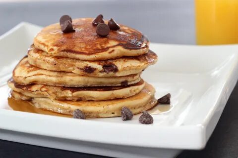 peanut butter chocolate chip pancakes - Mom vs the Boys