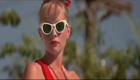 Lifeguard wendy peffercorn GIF - Pesquisar em GIFER