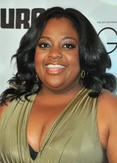 More Pics of Sherri Shepherd Medium Curls (3 of 8) - Shoulde