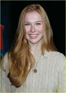 Pictures of Molly Quinn - Pictures Of Celebrities