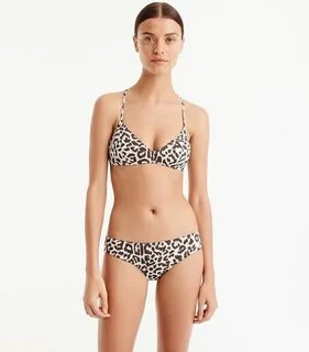 I'm Seeing This One Swimsuit Trend Everywhere Bikinis, Leopa