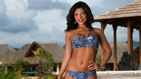 Cheer: Ciarra's Swimsuit Gallery