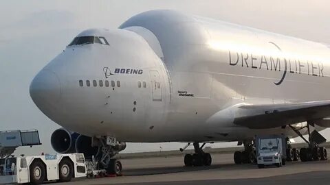 Airbus Beluga Xl Vs Boeing Dreamlifter : Boeing Dreamlifter 