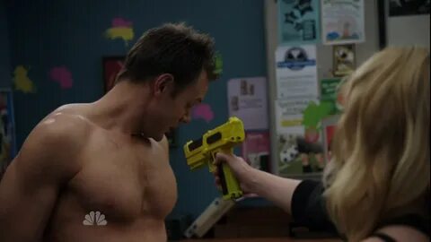 Joel McHale 3.0 -- Shirtless on Community The ORIGINAL Sexy 