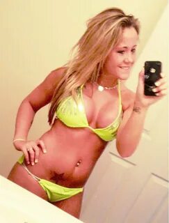 janelle evans bikini selfie - boobspussyassman