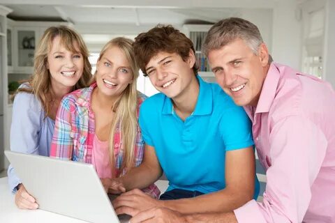 two-parents-two-teenagers-laptop - High School Homeschool Tr