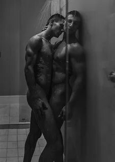 Мужчины голышом в душе (50 фото) - бесплатные порно изображе