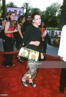 Lori Petty Feet (72 images) - celebrity-feet.com