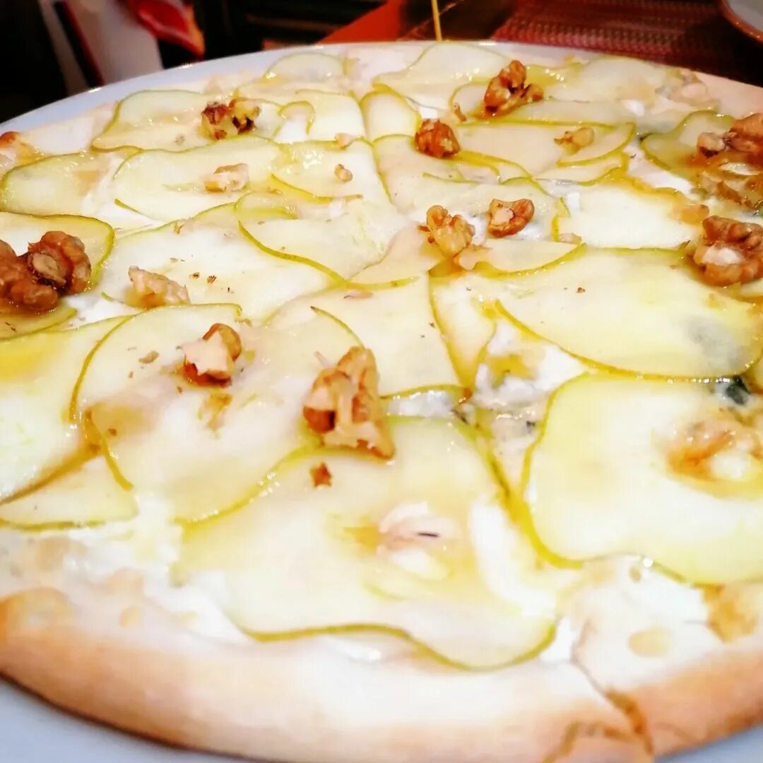 рецепт пиццы с грушей и горгонзолой от юлии высоцкой фото 48