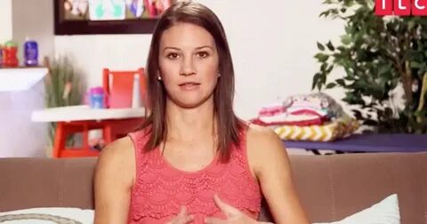 OutDaughtered's Danielle Deals With Vomiting Quintuplets - U