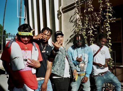 Chilling With Ron-Ron, Shoreline Mafia And 03 Greedo Before 