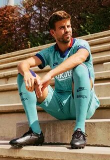 Gerard Piqué Talks Growing Up In Barcelona, First Kit & 90s 