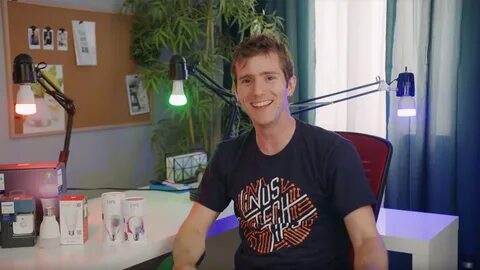 Linus Tech Tips' daughter steals the show with hilarious squ