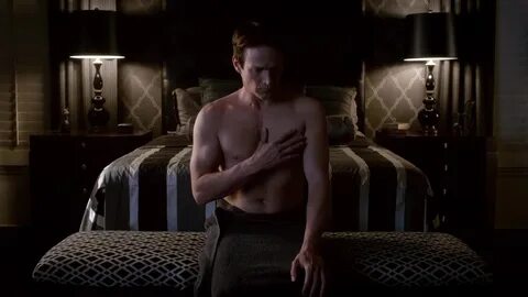 ausCAPS: Stephen Moyer shirtless in True Blood 7-06 "Karma"