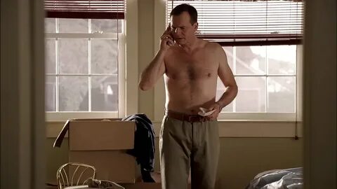 ausCAPS: Bill Paxton nude in Big Love 1-02 "Viagra Blue"