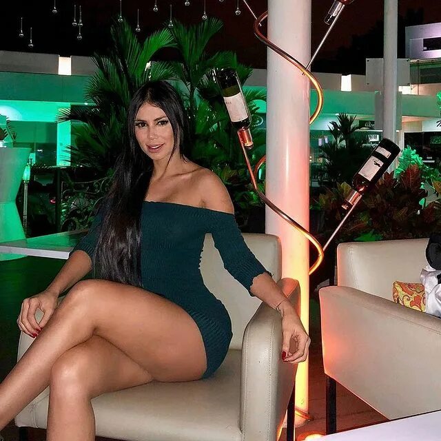 ALEJANDRA PINZON.