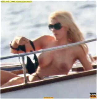 Rita Rusic full fronatl nude on a yacht