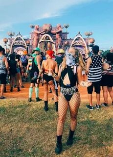 Looks Tomorrowland Body Ropa para festivales de música, Ropa