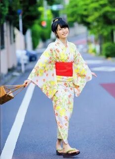 Kimonos on Monday: Yui Yokoyama in Kimono - Part II Denny Si