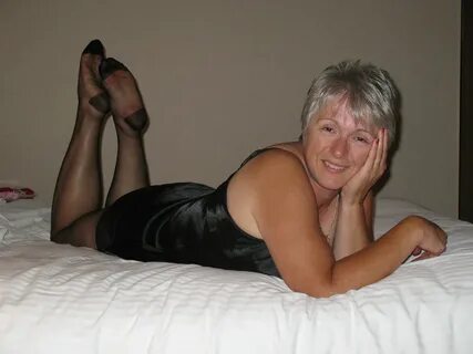 Belleville Favorite pantyhose ... RHT 100% nylon pantyhose. 