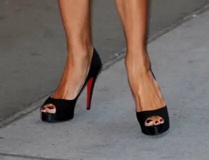 Melania Trump Feet (16 photos) - celebrity-feet.com