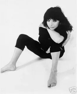 Kate Bush's Feet wikiFeet