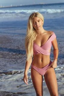 Kaylyn Slevin Pictures. Hotness Rating = 9.56/10
