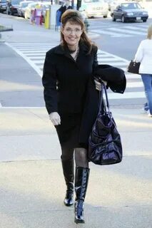 Walkin the walk... Pantyhose, Sarah palin, Black pantyhose