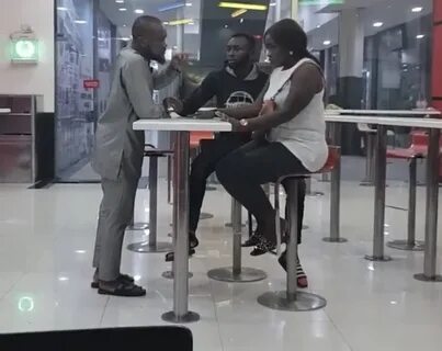 A Guy Caught His Girlfriend With Another Guy Inside Kfc In L