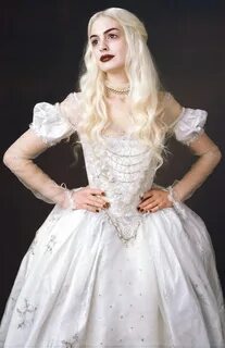 White Queen White queen costume, Queen costume, Alice in won