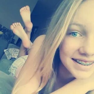 Post the beauty that is teen girl feet. - /b/ - Random - 4ar